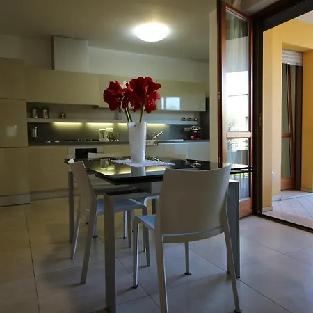 Apartament Porto Recanati Suite Apartment *